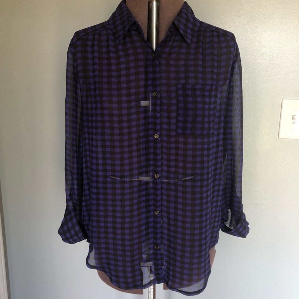 EYESHADOW • PLAID HI-LOW BLOUSE